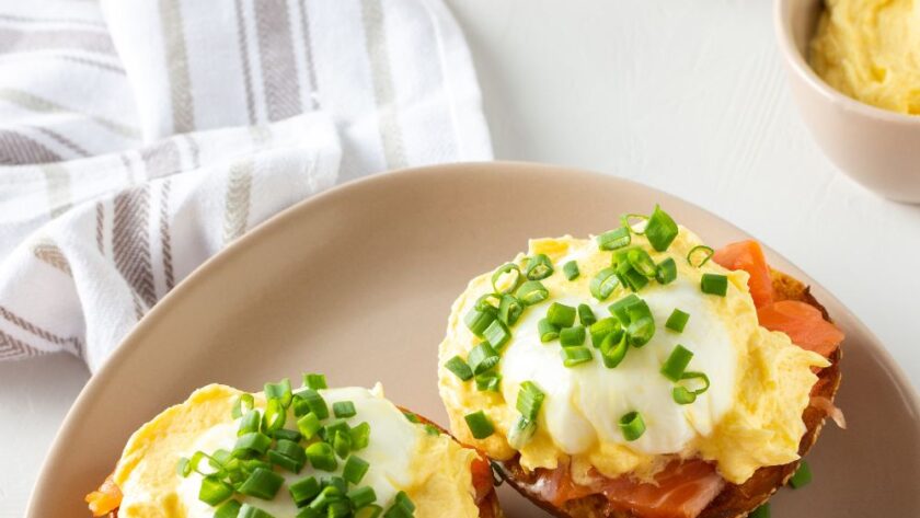 Bobby Flay Eggs Benedict