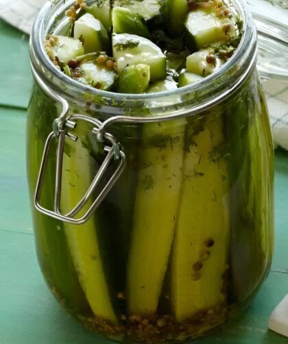 Bobby Flay Dill Pickles​