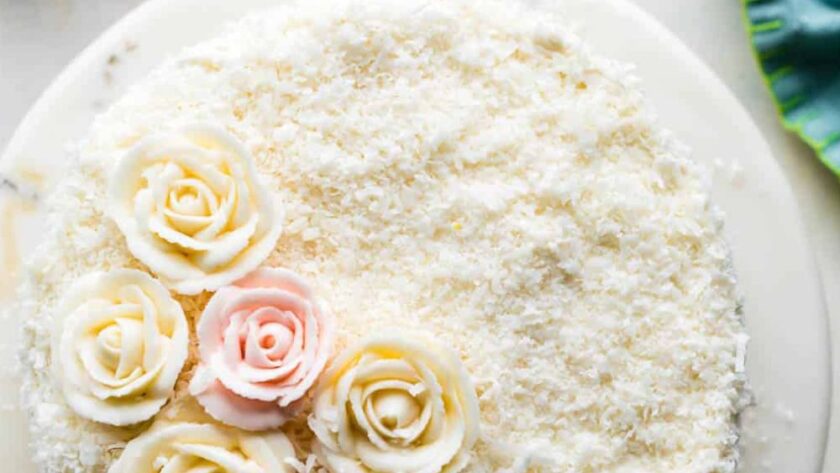 Bobby Flay Coconut Cake​