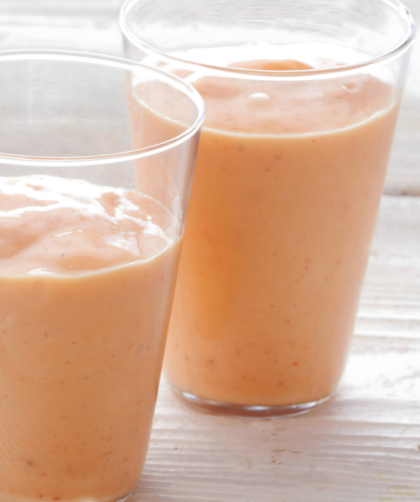 Coconut Water Smoothie with Mango, Banana and Strawberries