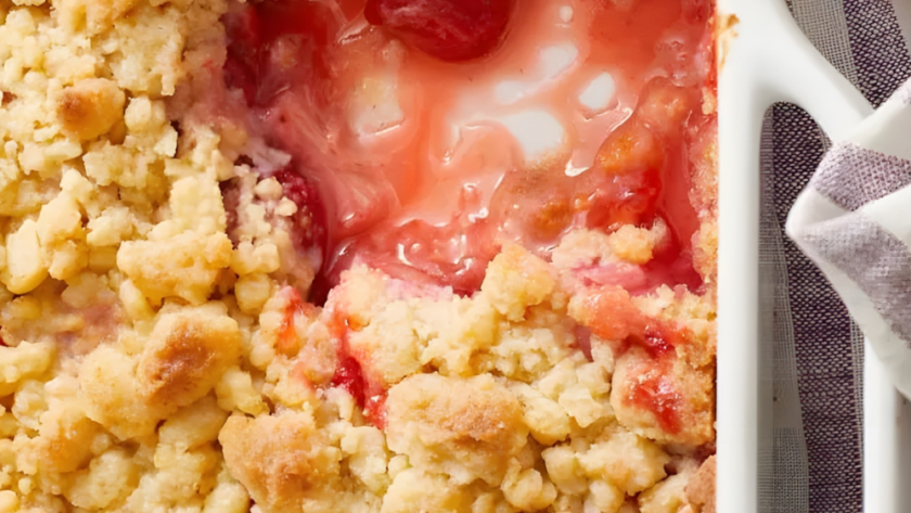 Strawberry-Rhubarb Crumble